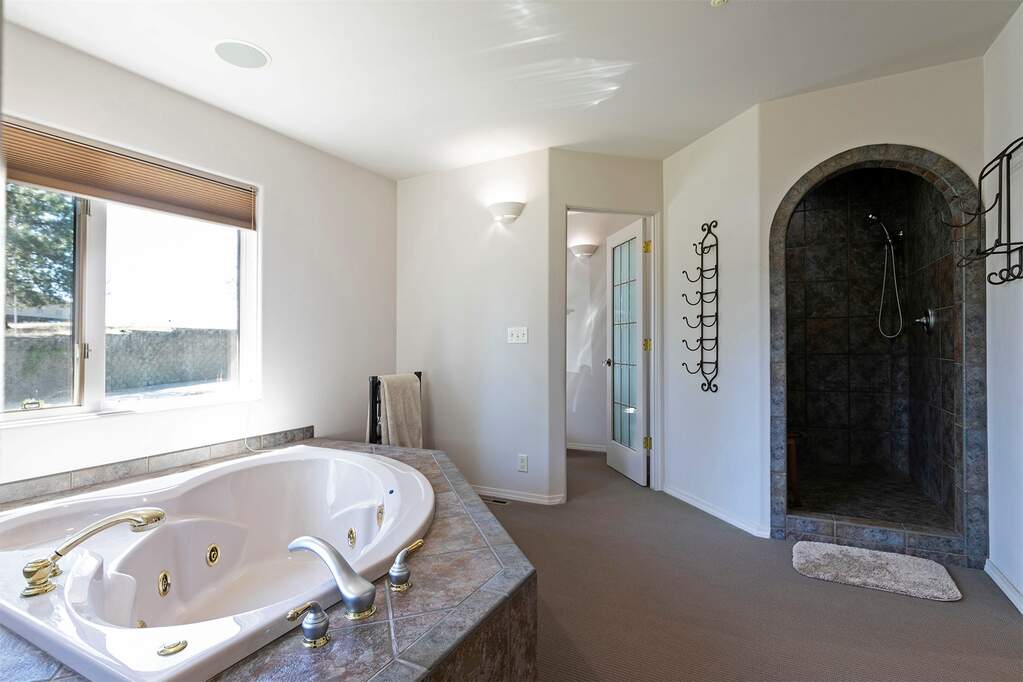 3 Bedroom Single Family Home/House's Image 29