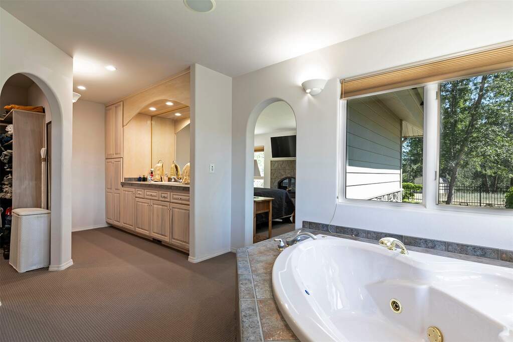 3 Bedroom Single Family Home/House's Image 30