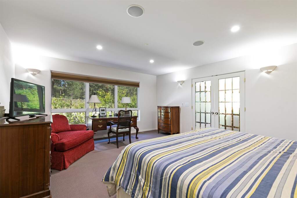 3 Bedroom Single Family Home/House's Image 37