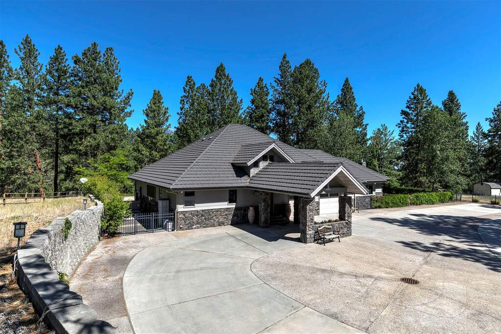 3 Bedroom Single Family Home/House's Image 45