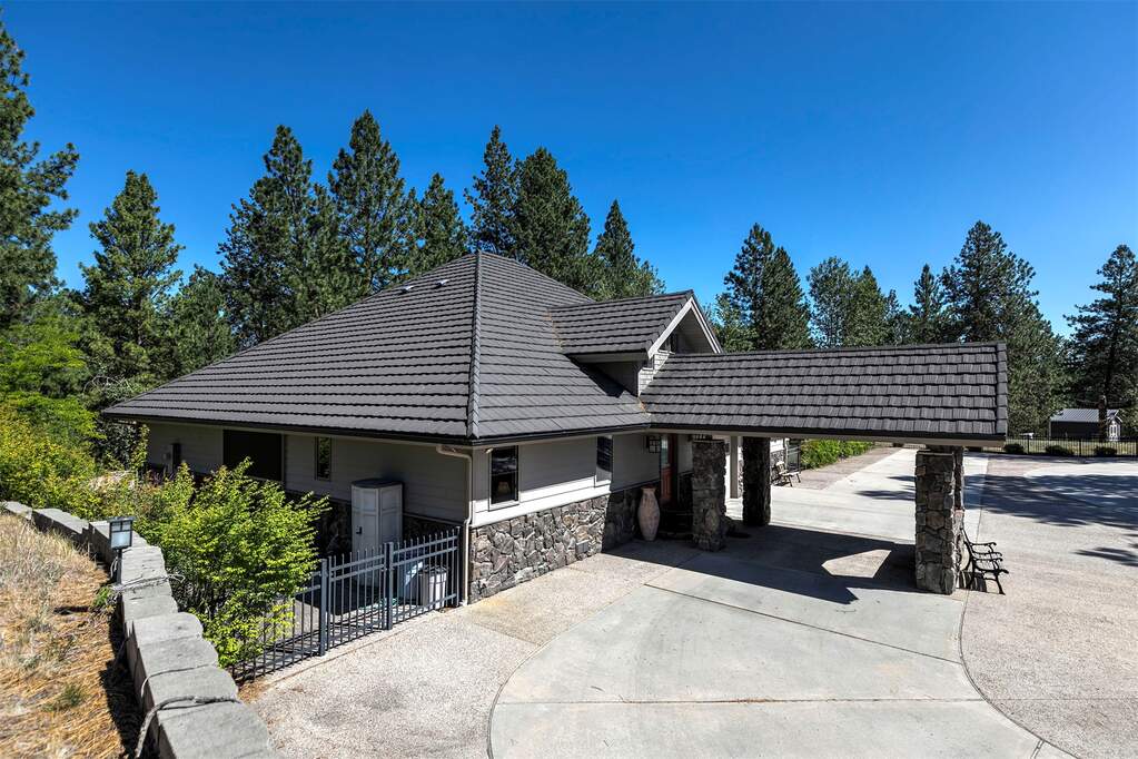 3 Bedroom Single Family Home/House's Image 46