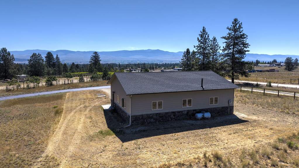 3 Bedroom Single Family Home/House's Image 54
