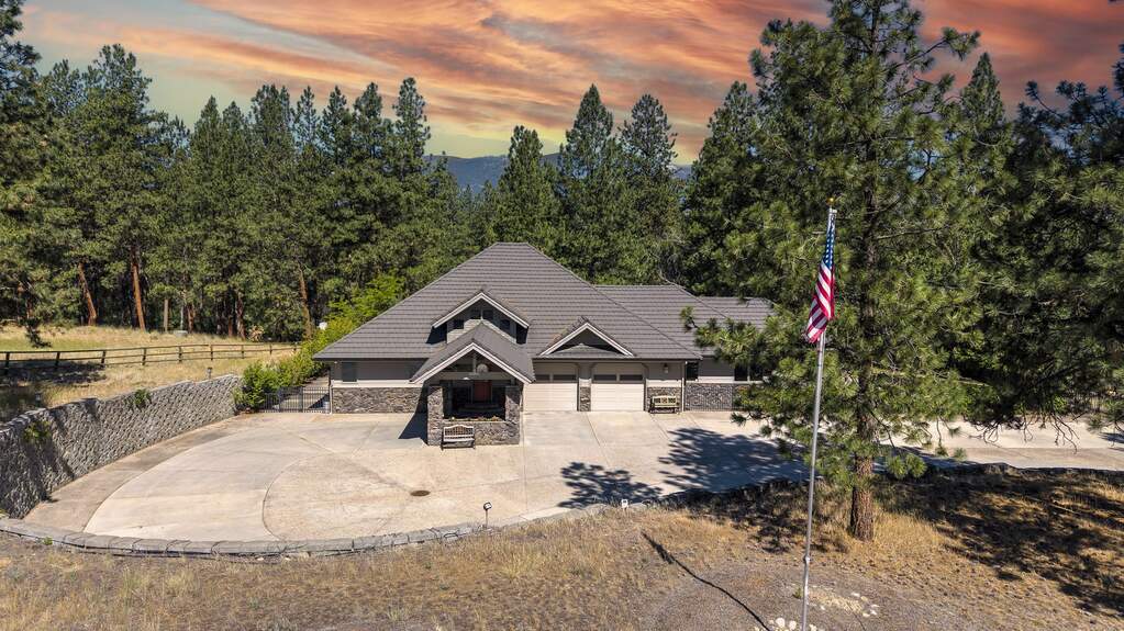3 Bedroom Single Family Home/House's Image 57