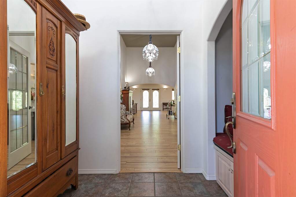 3 Bedroom Single Family Home/House's Image 60