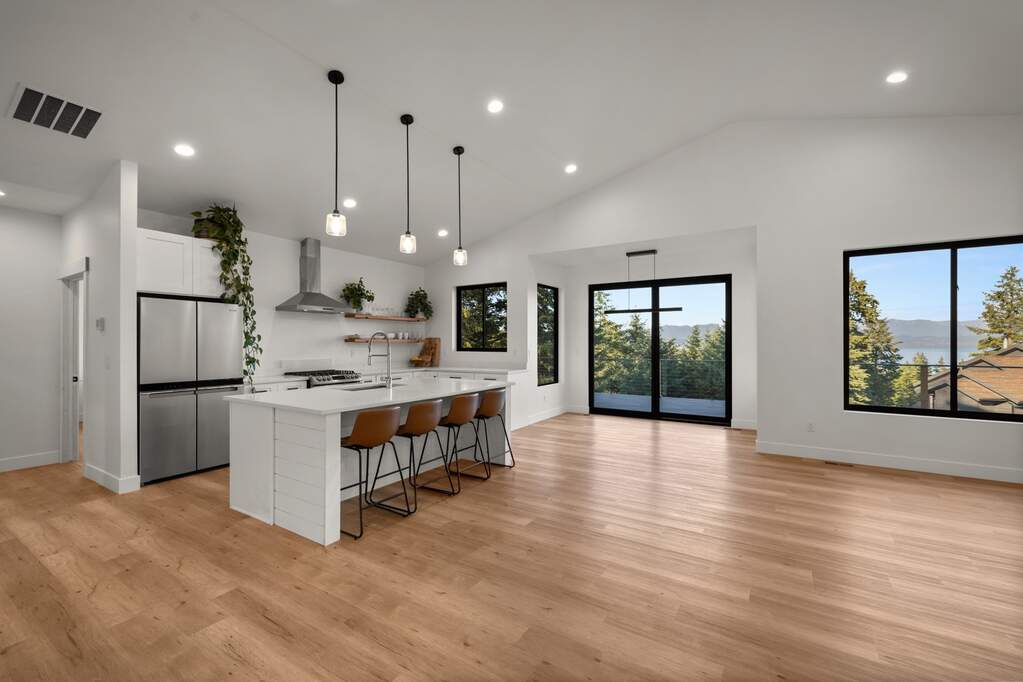 4 Bedroom Single Family Home/House's Image 13