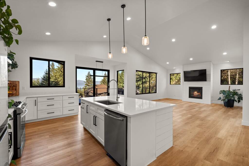4 Bedroom Single Family Home/House's Image 18