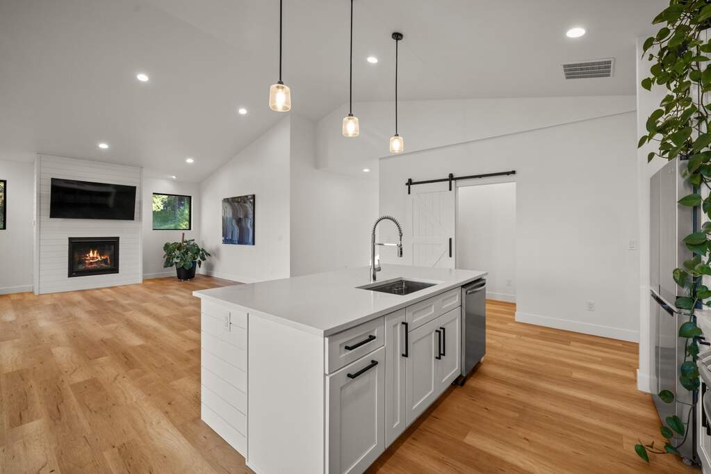 4 Bedroom Single Family Home/House's Image 19