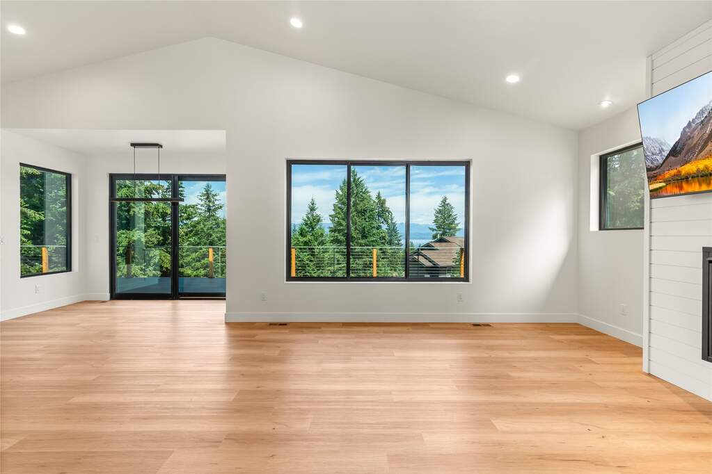 4 Bedroom Single Family Home/House's Image 28