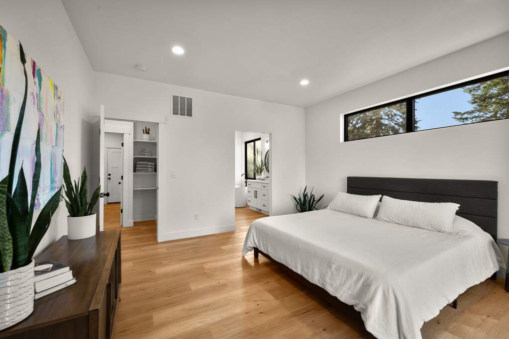 4 Bedroom Single Family Home/House's Image 30