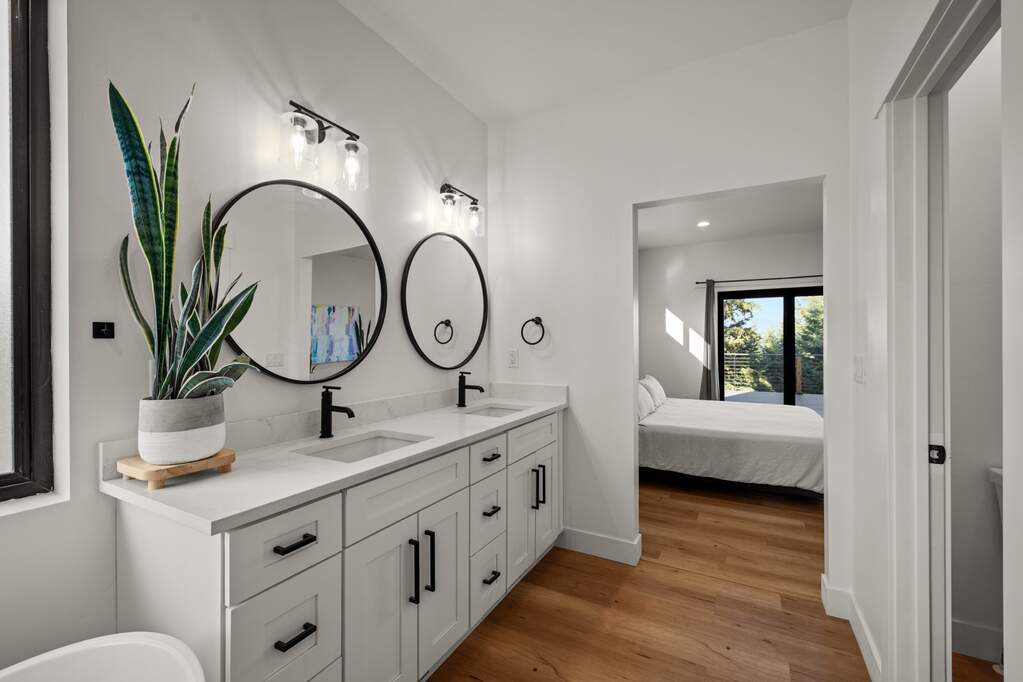 4 Bedroom Single Family Home/House's Image 35