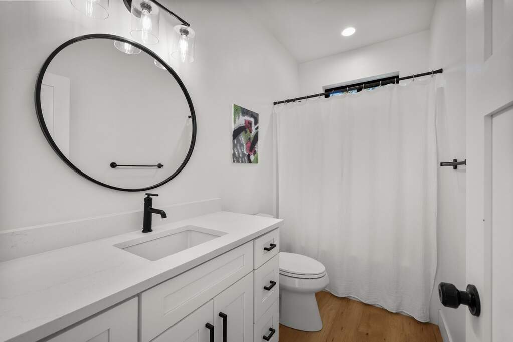 4 Bedroom Single Family Home/House's Image 42