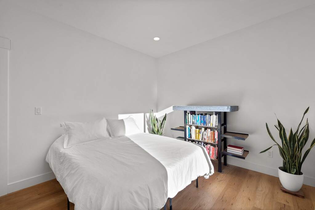 4 Bedroom Single Family Home/House's Image 44