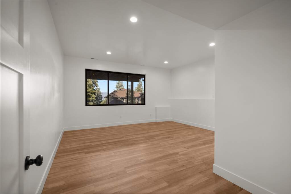 4 Bedroom Single Family Home/House's Image 58