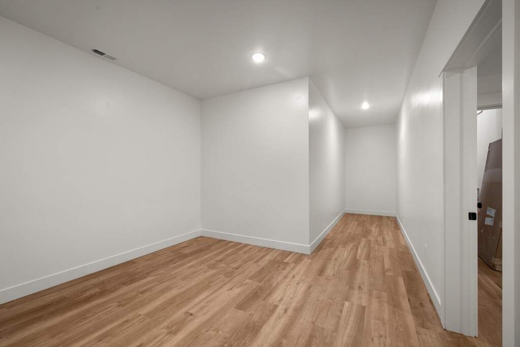 4 Bedroom Single Family Home/House's Image 64