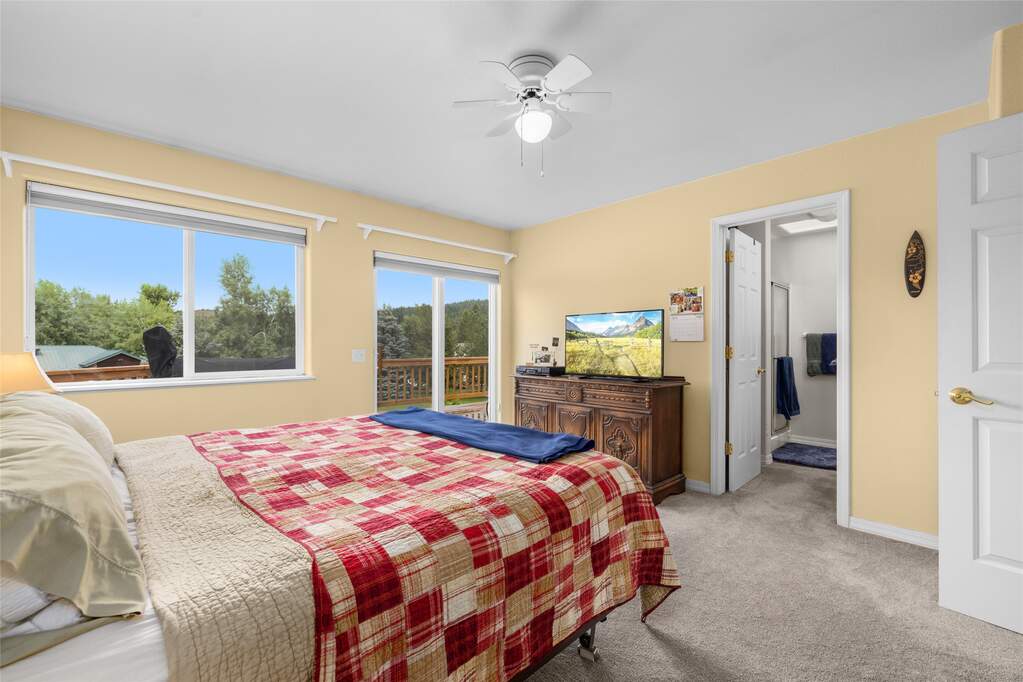 4 Bedroom Single Family Home/House's Image 16