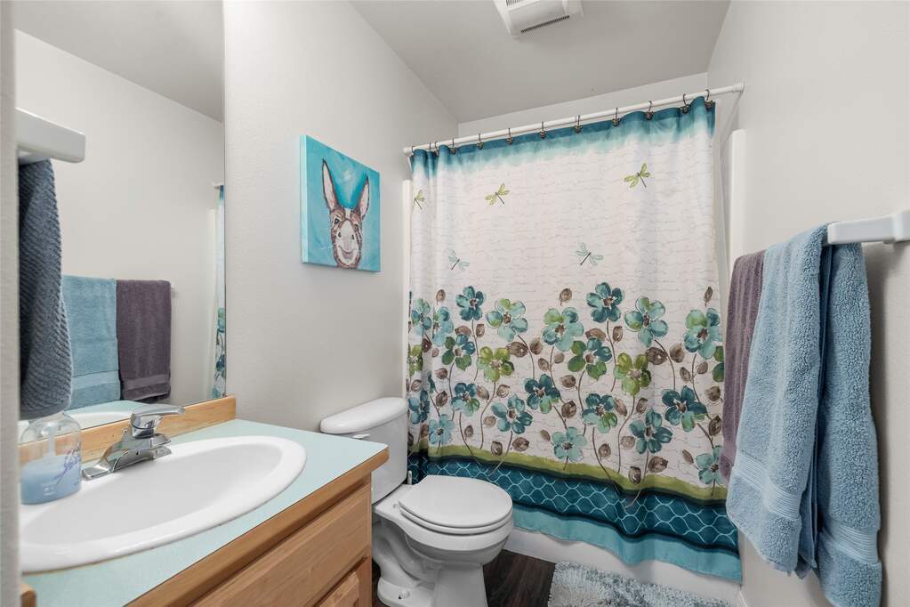 4 Bedroom Single Family Home/House's Image 21