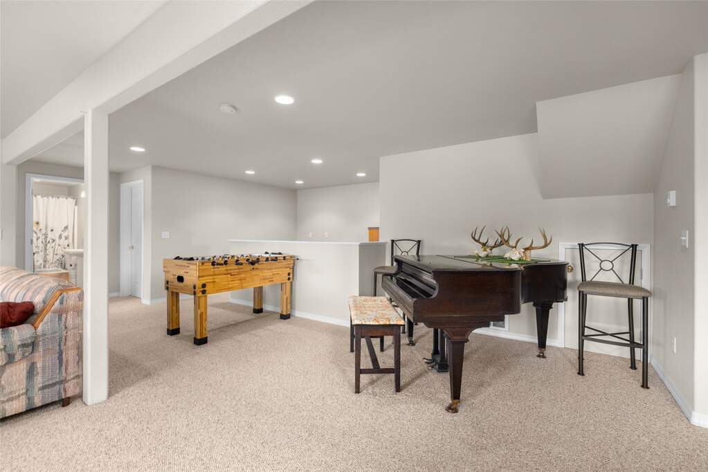 4 Bedroom Single Family Home/House's Image 27