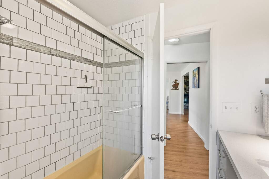 4 Bedroom Single Family Home/House's Image 22