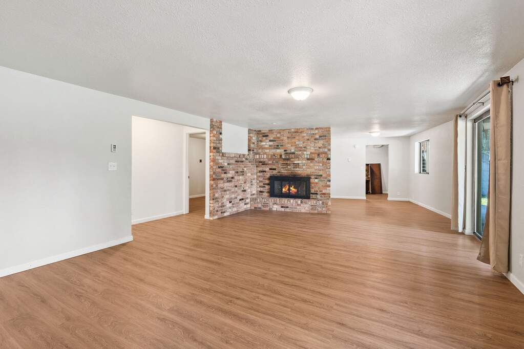 4 Bedroom Single Family Home/House's Image 30