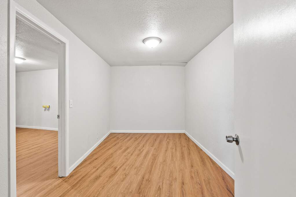 4 Bedroom Single Family Home/House's Image 32
