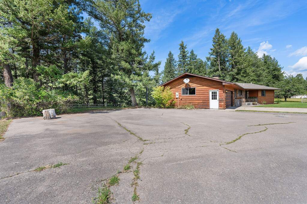 4 Bedroom Single Family Home/House's Image 46