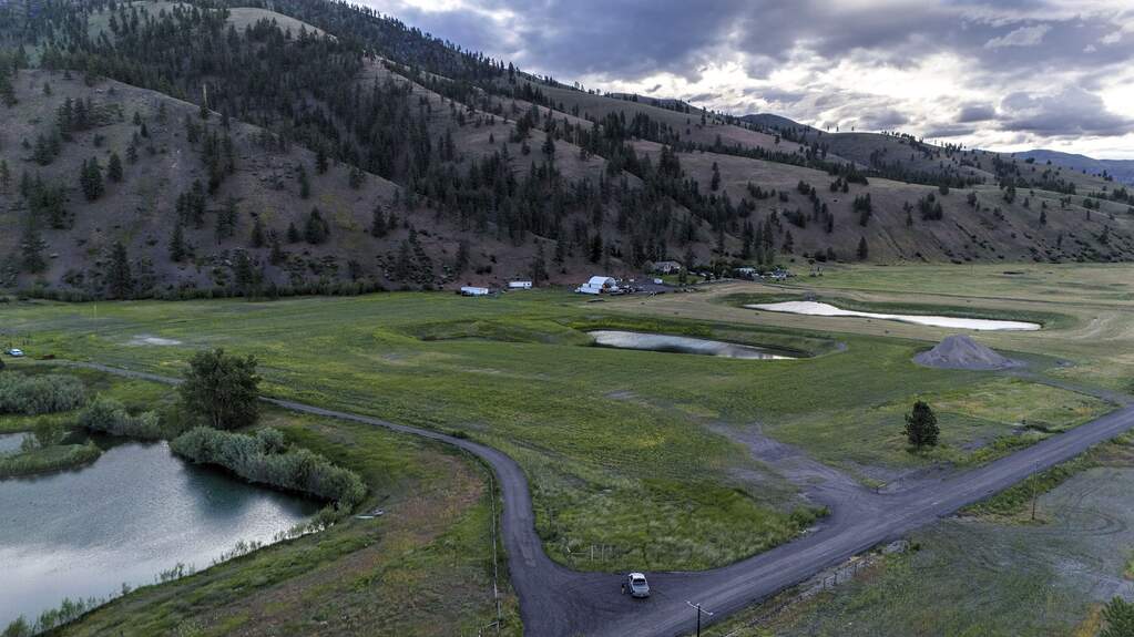 Land/Vacant Land's Image 8