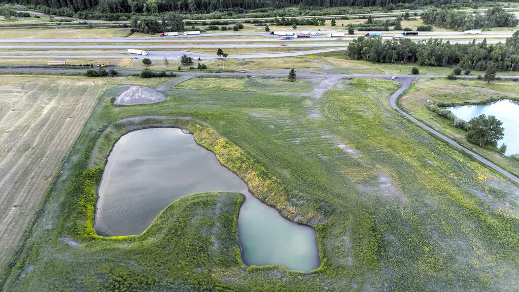 Land/Vacant Land's Image 4