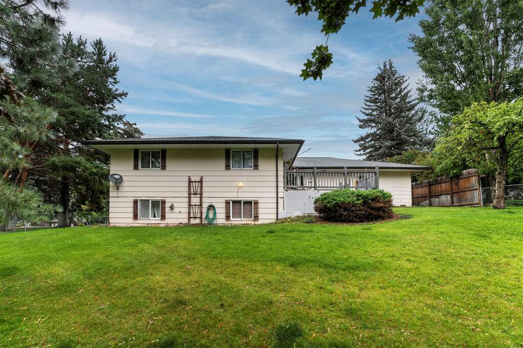 5 Bedroom Single Family Home/House's Image 28