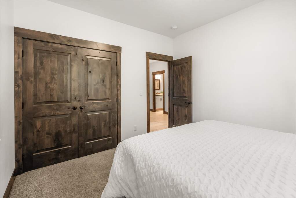 3 Bedroom Single Family Home/House's Image 14