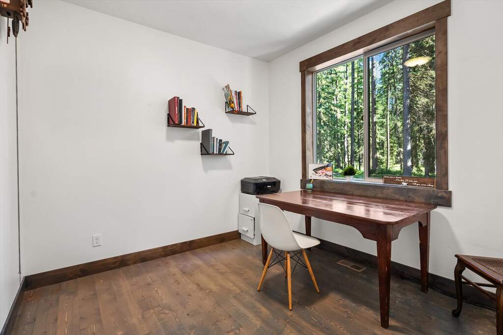 3 Bedroom Single Family Home/House's Image 17