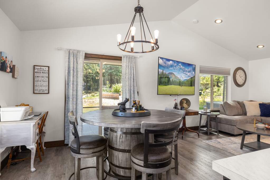 3 Bedroom Single Family Home/House's Image 10