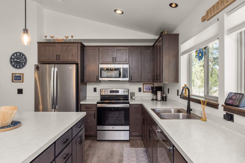 3 Bedroom Single Family Home/House's Image 11