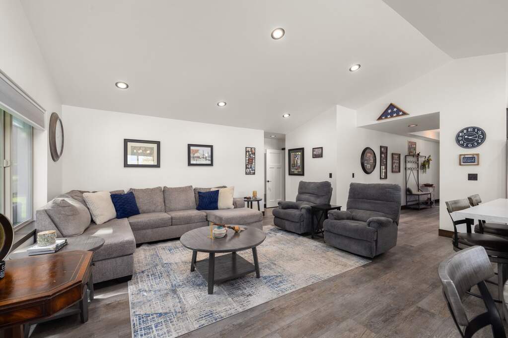 3 Bedroom Single Family Home/House's Image 14