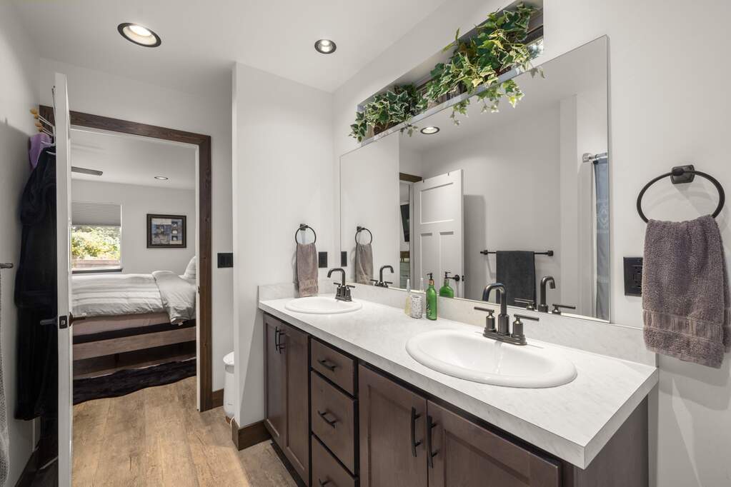 3 Bedroom Single Family Home/House's Image 25