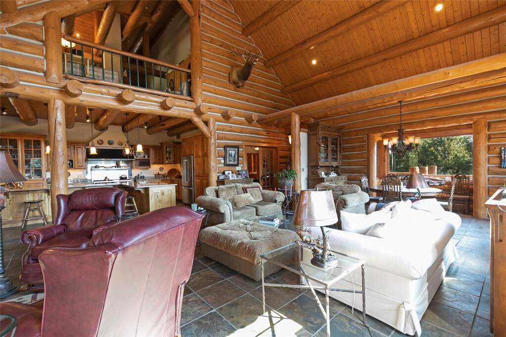3 Bedroom Single Family Home/House's Image 8