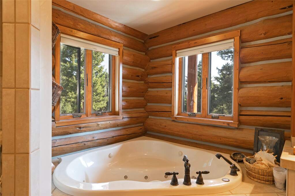 3 Bedroom Single Family Home/House's Image 25