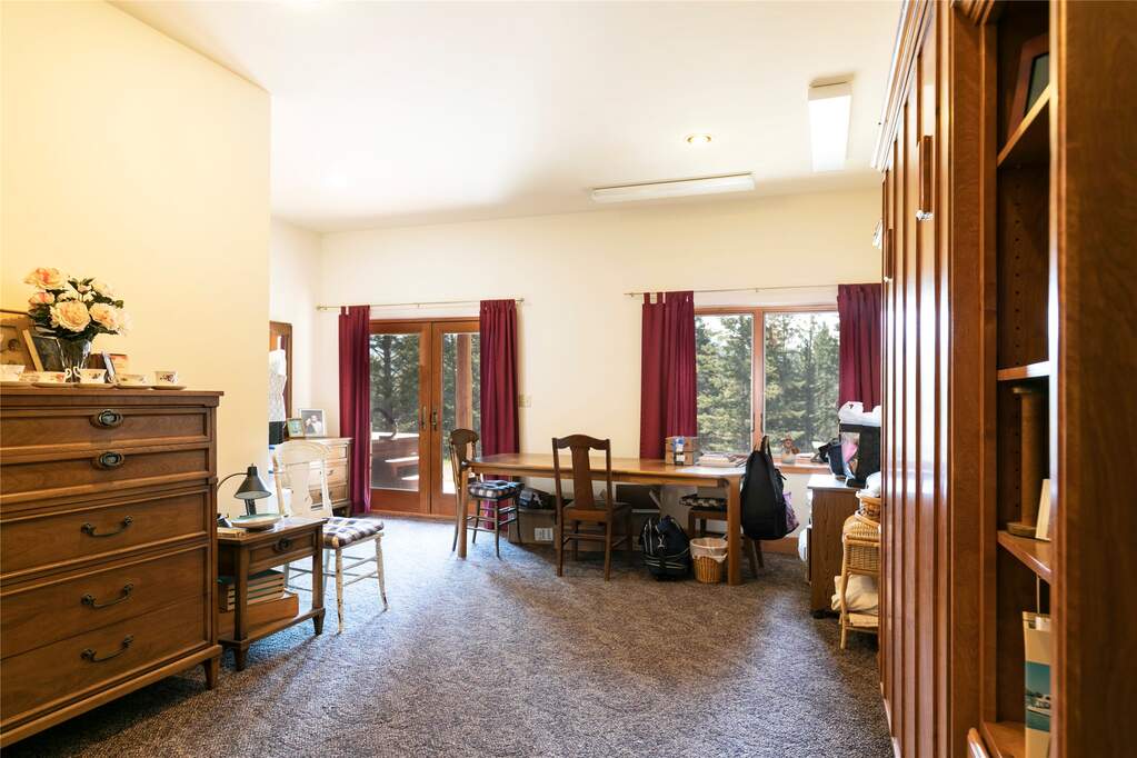3 Bedroom Single Family Home/House's Image 38