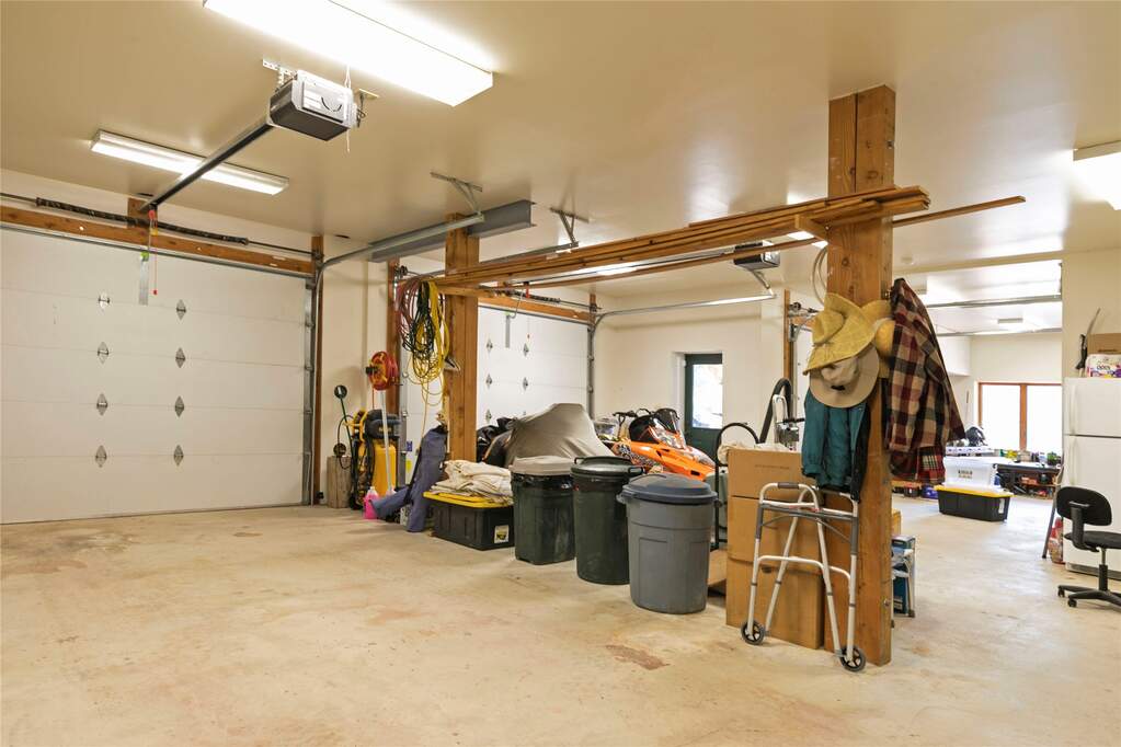 3 Bedroom Single Family Home/House's Image 40