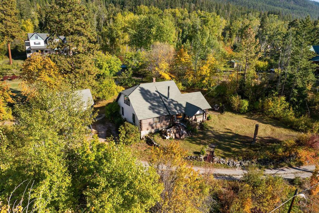 9 Bedroom Single Family Home/House's Image 48