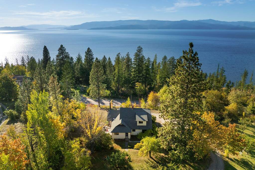 9 Bedroom Single Family Home/House's Image 95