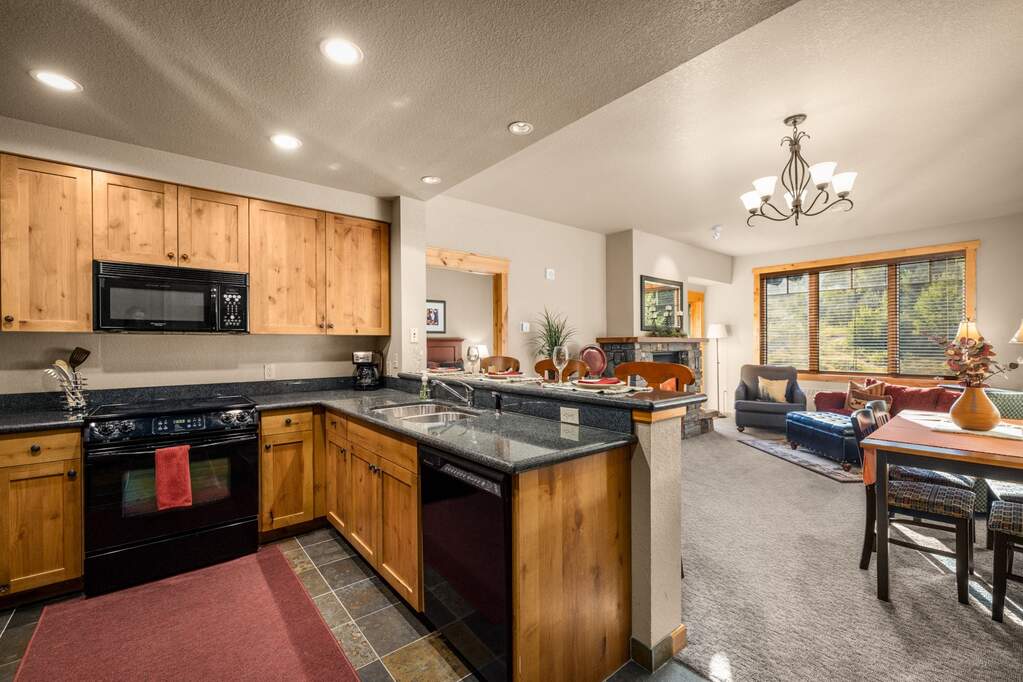 3 Bedroom Apartment/Flat's Image 3