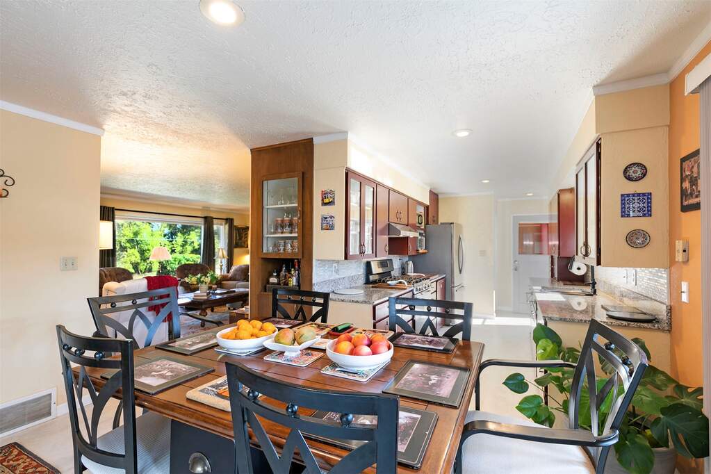 3 Bedroom Single Family Home/House's Image 7
