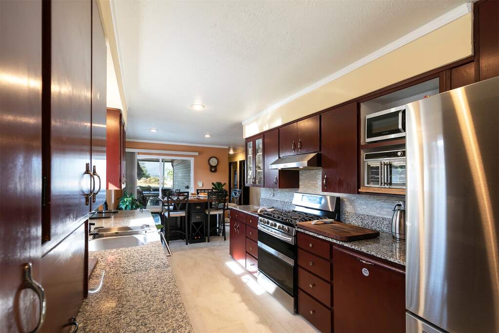 3 Bedroom Single Family Home/House's Image 10