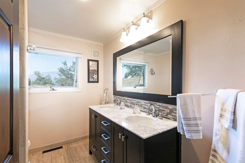 3 Bedroom Single Family Home/House's Image 20