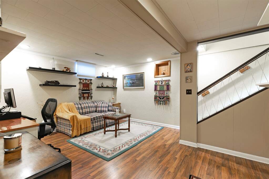 3 Bedroom Single Family Home/House's Image 25