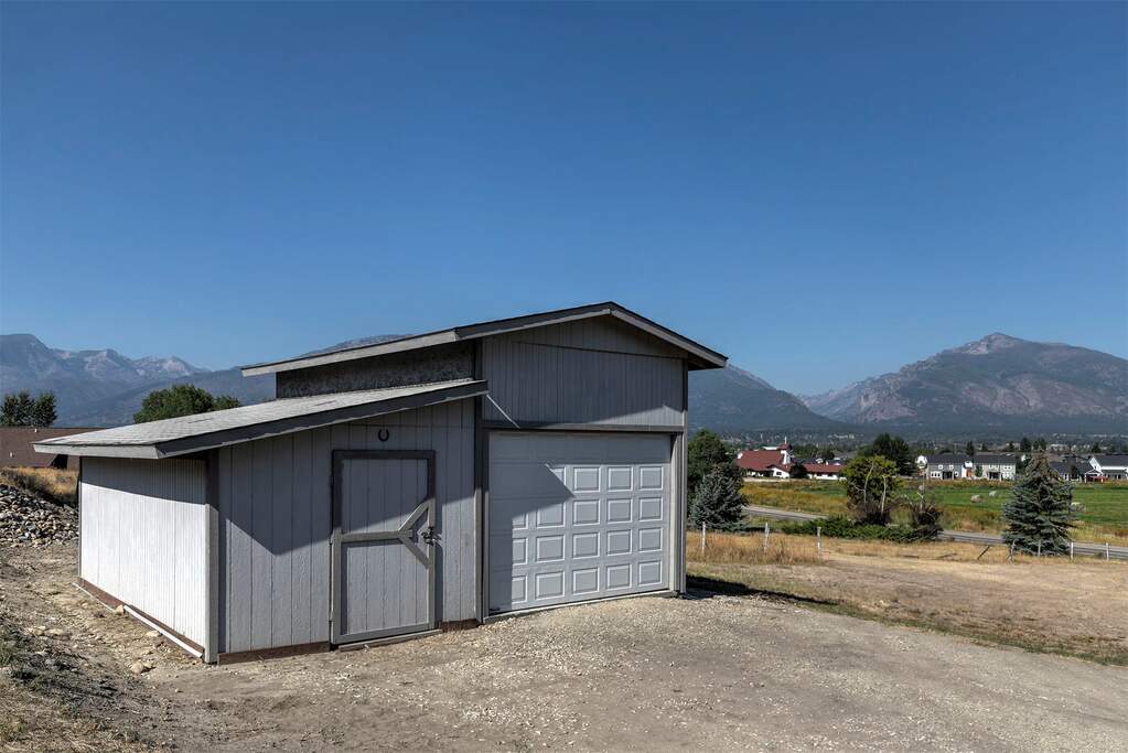 3 Bedroom Single Family Home/House's Image 34