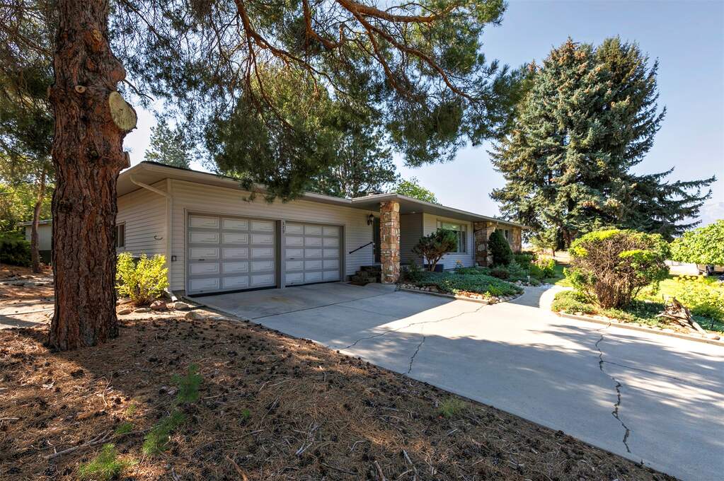 3 Bedroom Single Family Home/House's Image 61