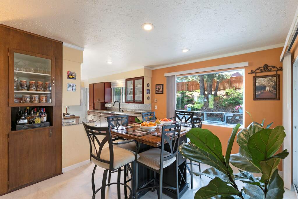 3 Bedroom Single Family Home/House's Image 6