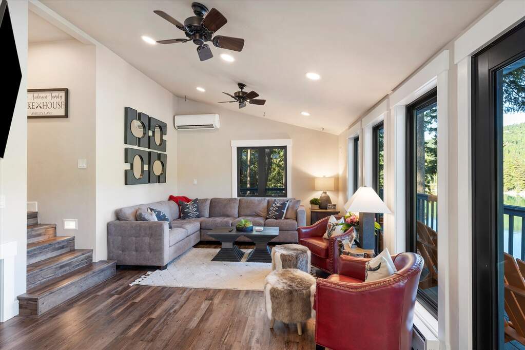 3 Bedroom Single Family Home/House's Image 58
