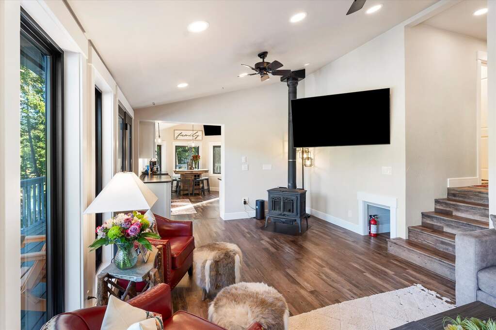 3 Bedroom Single Family Home/House's Image 59